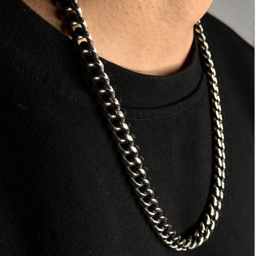 گردنبند مردانه طرح کارتیه Cartier سیاه قلم جنس استیل عیار 316 رنگ کاملا ثابت کد ztk (پس کرایه)